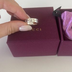 Gucci silver ring